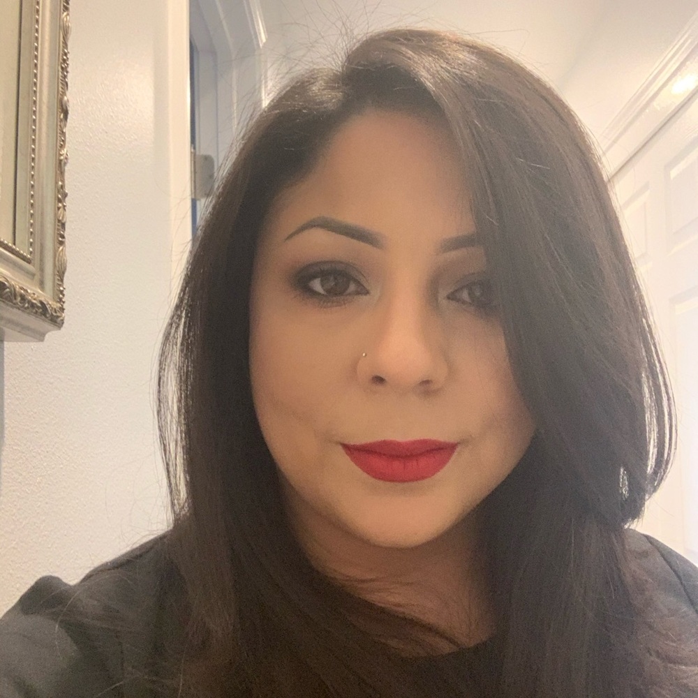 Meet your Posher, Vanessa